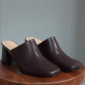 NWOT Trish Lucia Burgundy Leather Mule Heels – Block Heel – Size 7.5